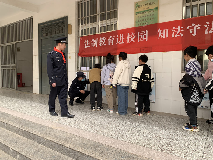 法治1.jpg