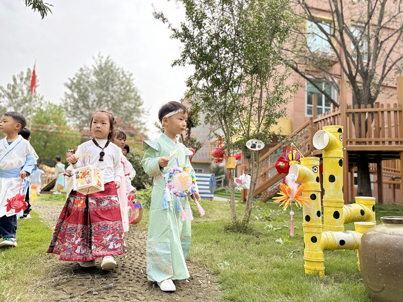 花灯游园 (11).jpg