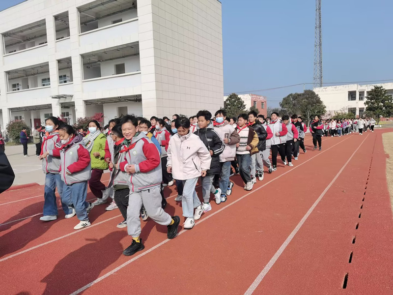 晨跑2.jpg 晨跑2.jpg