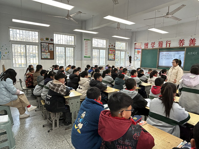 刘宝玲_副本.jpg
