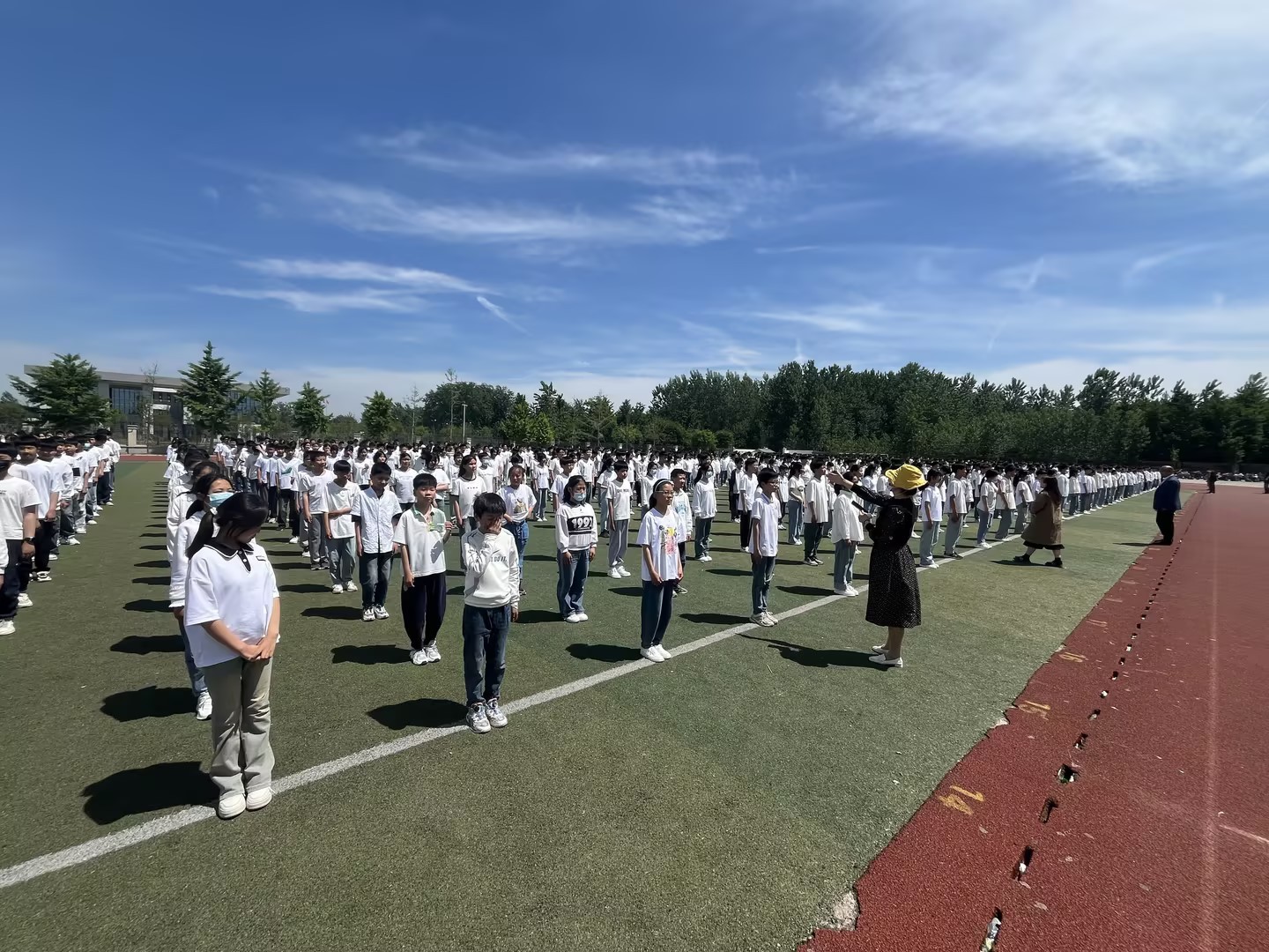 e05ceef2-fdbf-4c45-85c4-14e2ee736b14.jpg
