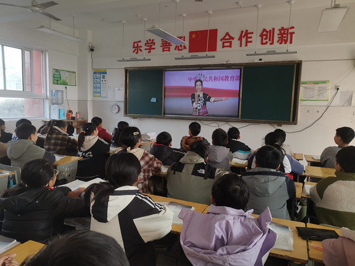054297b38b547d798b8280a8f303def_副本.jpg 054297b38b547d798b8280a8f303def_副本.jpg