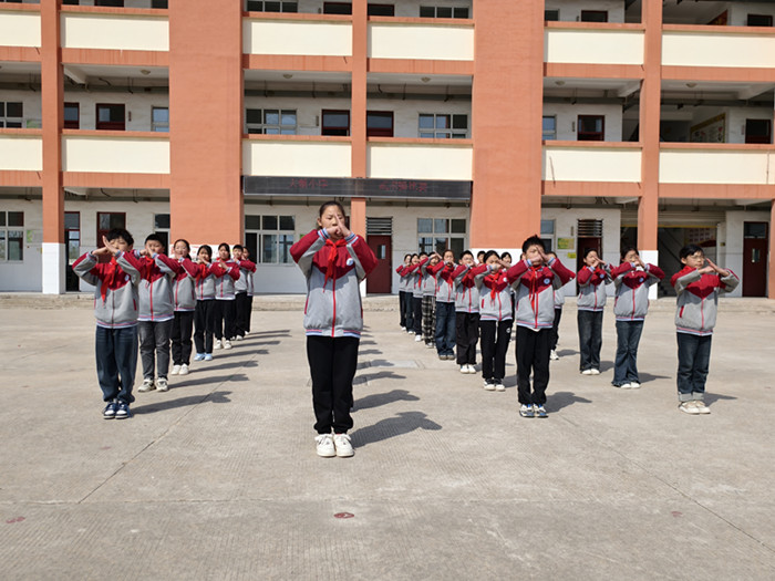 1035f90a5485be52f417543a3b1082a_副本.jpg