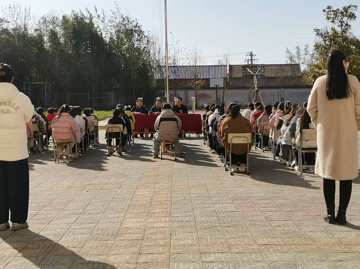 法制报告3.jpg