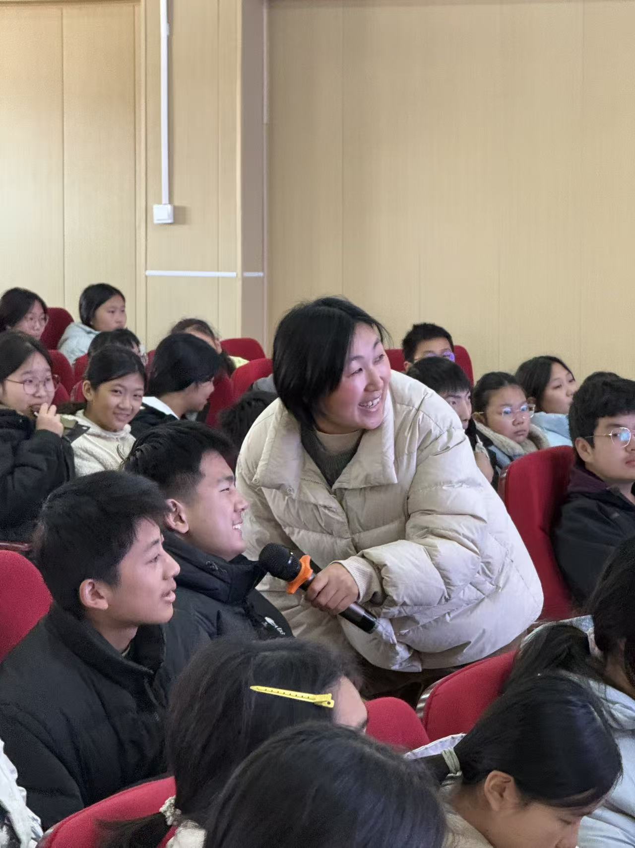 学生2.jpg