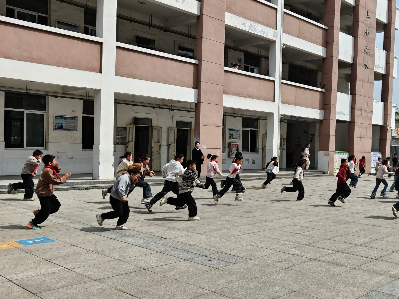 图2(1).jpg