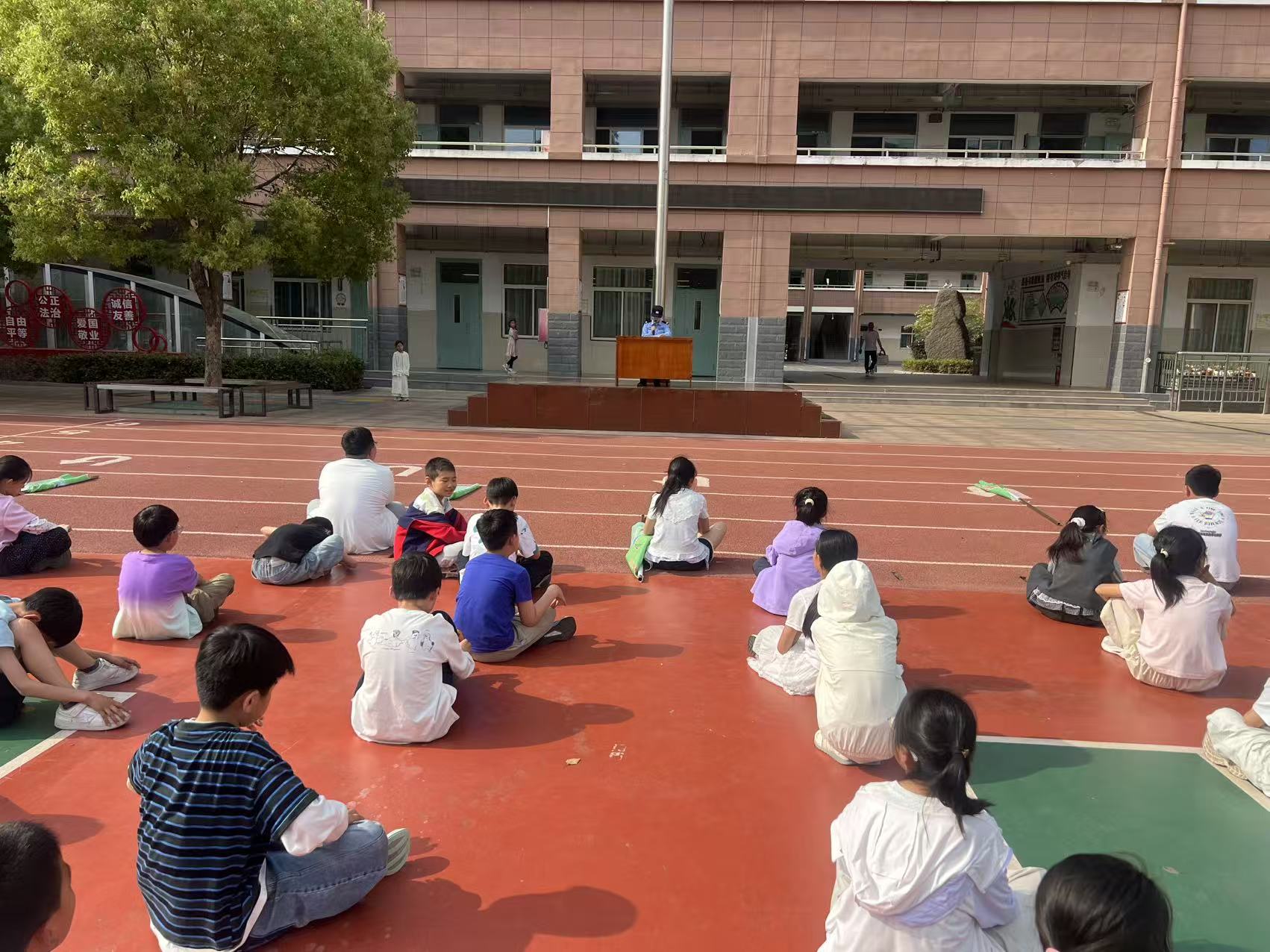 979063afa9d12ebf5610887e36e514c7.jpg