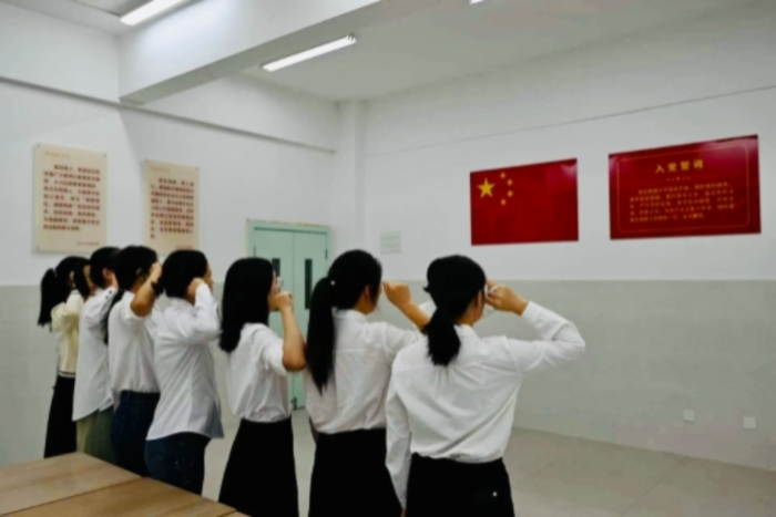 微信图片_20260929201403_355_38.jpg
