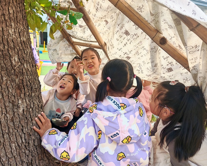 户外嬉戏伴成长 快乐童年正当时——窑湾镇中心 幼儿园开展“健康第一”主题系列活动