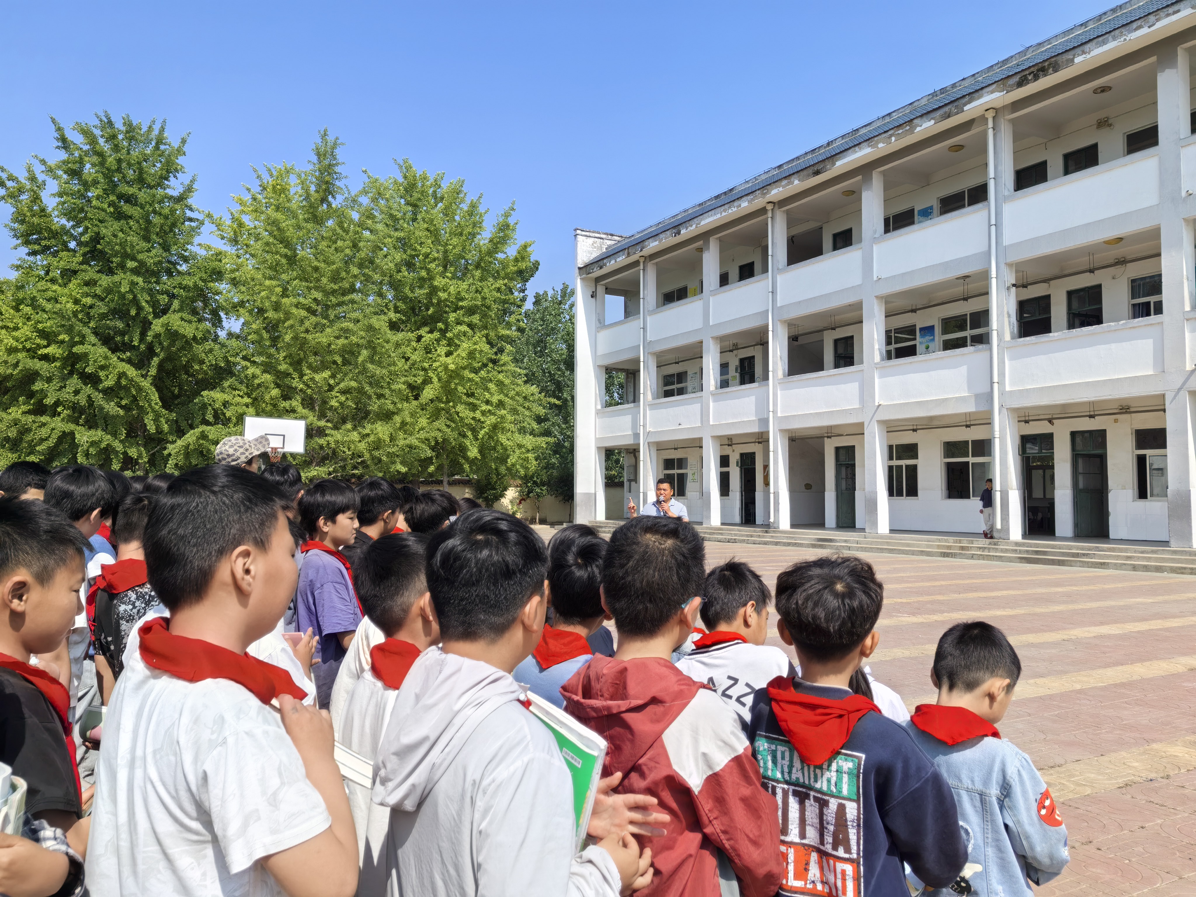 防灾减灾记心间 安全护航伴成长 ——草桥镇古墩小学开展全国防灾减灾日系列主题教育活动