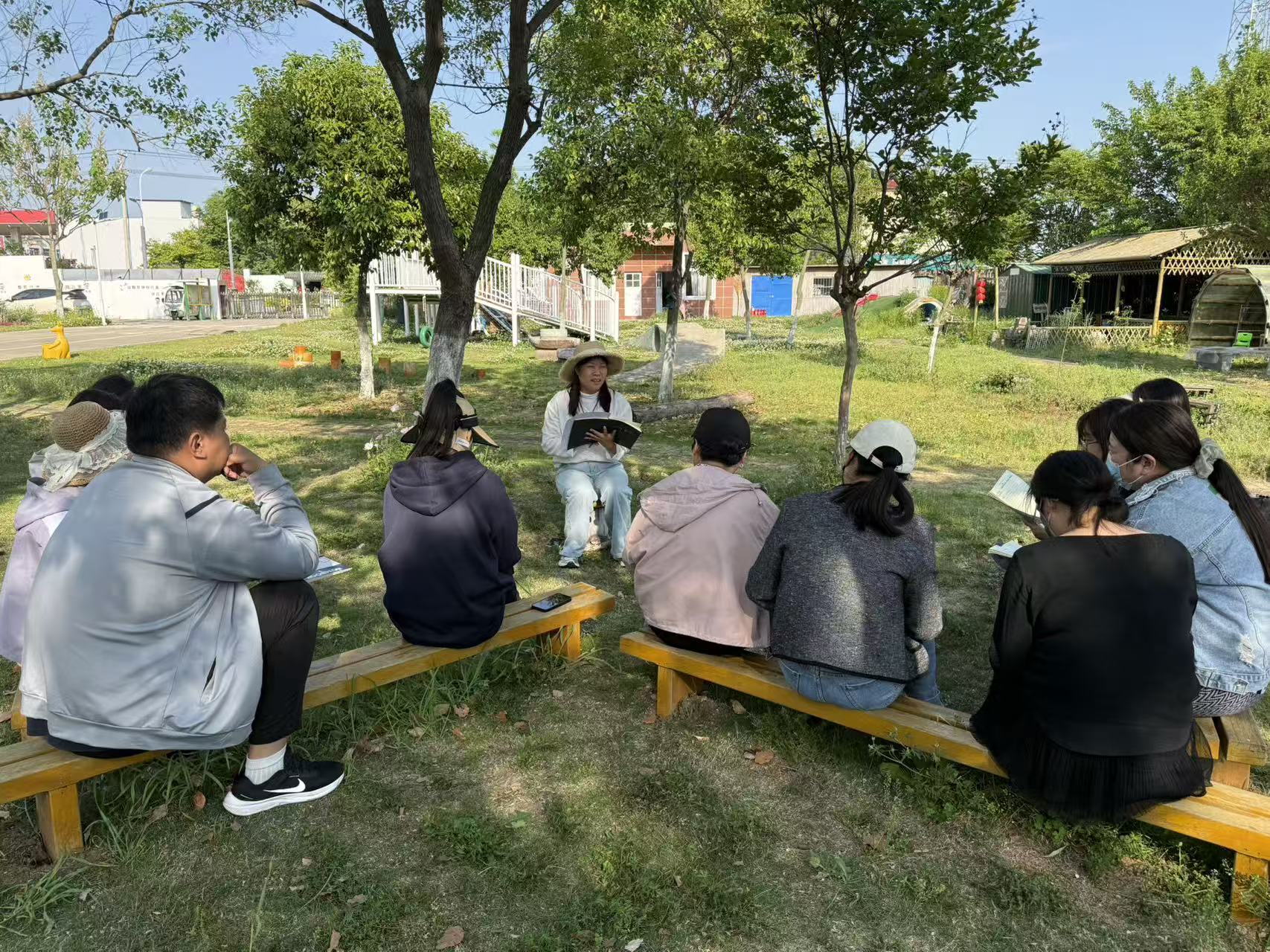 玩转户外空间 深耕数学启蒙 ——时集镇中心幼儿园室外环境与幼儿数学关键经验教研活动