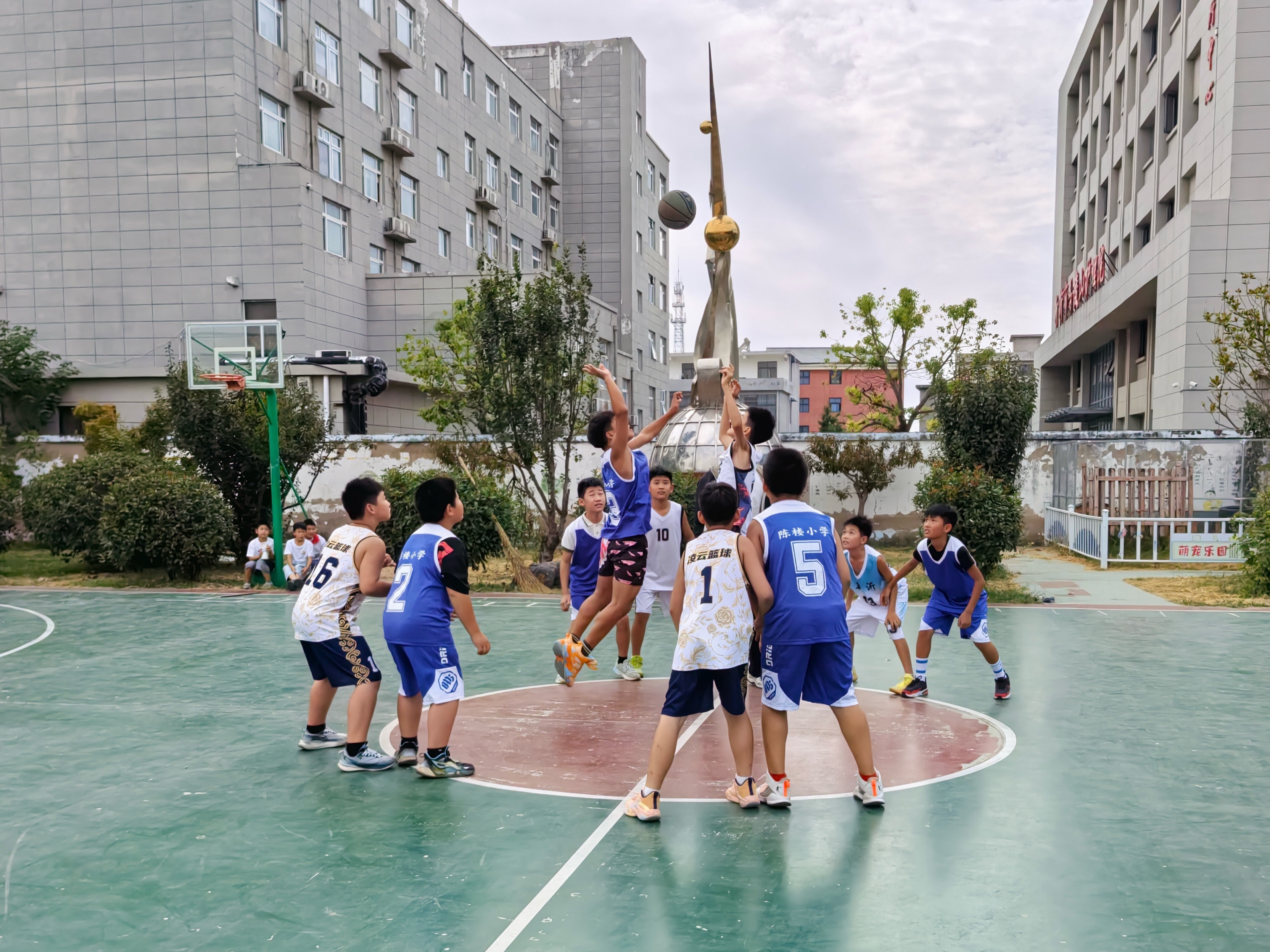第二届“校BA”热血回归 马陵少年再掀篮球风暴