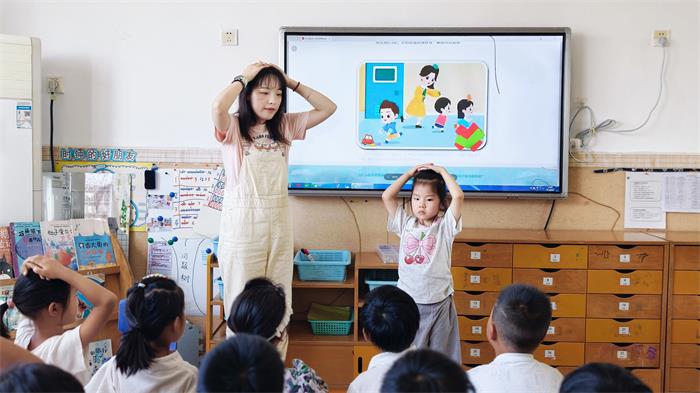 以演筑防，安全护航 ——窑湾镇王楼幼儿园开展防暴力安全应急演练活动